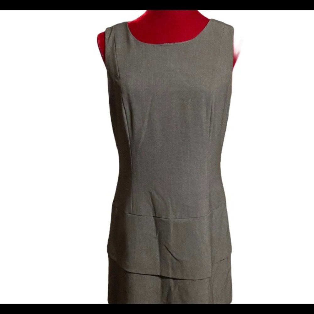 Calvin Klein Dress Size 8 Grey 3 Tier Over…